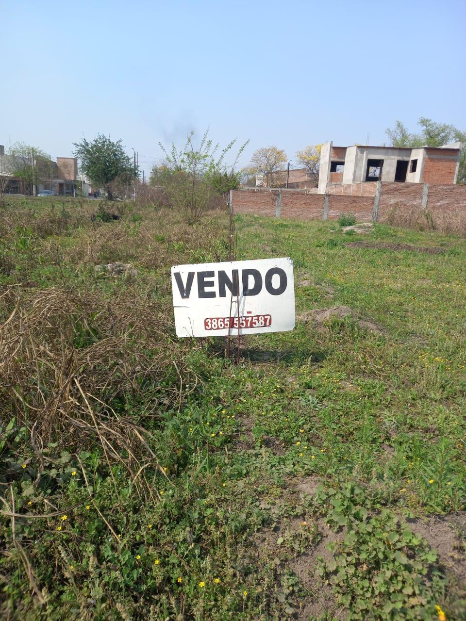 Terreno en Aguilares Ubicación: Pringles y Aristóbulo del valle  Descripción: Terreno de 9x27